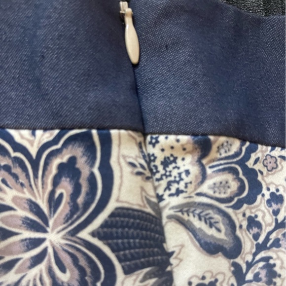 Floral Navy and Cream Citrine Dress - Picture 5 of 5